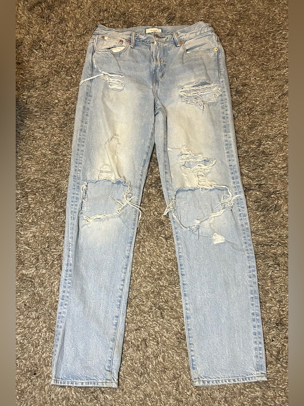 Distressed Slouch Jean - Picture 3 of 8